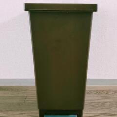 ニトリ　ゴミ箱　スリムペダルペール45L(ブラウン)