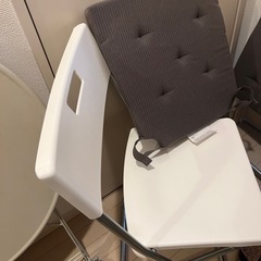 お値下げ！IKEA 折りたたみ椅子 GUNDE ホワイト とクッション