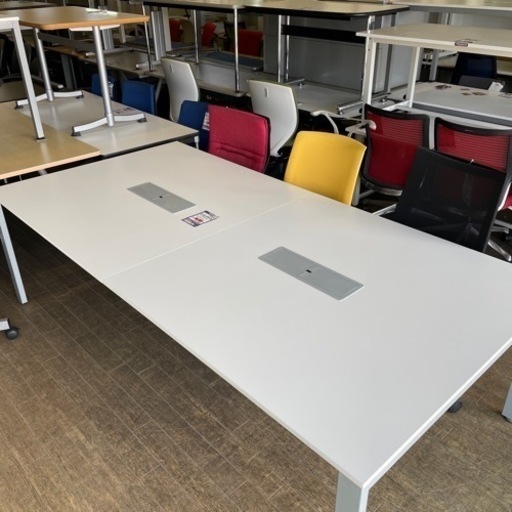 JC-9 【オフィス家具専門店】2400幅 ミーティングテーブルです！