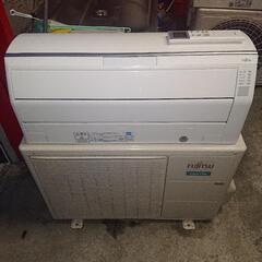 激安エアコン? 富士通 2018年製 ✨6〜9畳用✨お掃除機能
