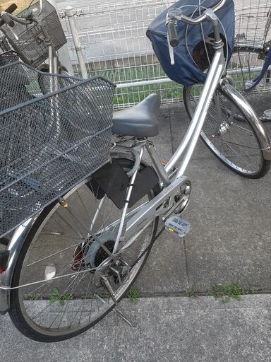 自転車 銀色 26インチ