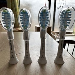 (お譲り先決定済)フィリップス ソニッケアー 電動歯ブラシ 替えブラシ