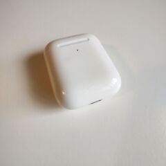 Apple Airpods　アップルエアポッズ