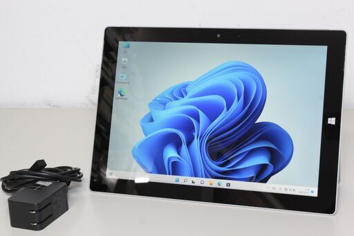 Surface 3/intel Atom x7/64GB/メモリ4GB ⑤