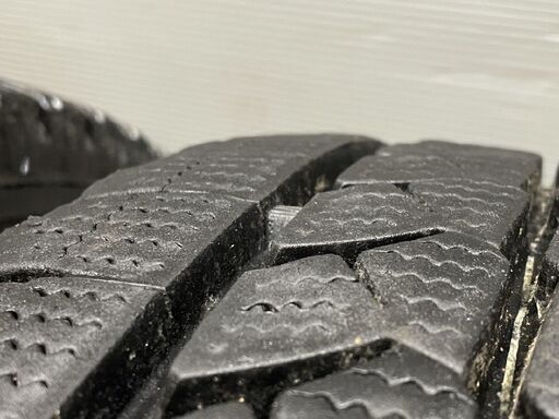BS W979 225/85R16 121/119L LT】スタッドレス 6本【トラックホイール 