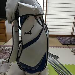 ゴルフクラブアイアンセット及びキャディバッグ