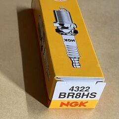 ＮＧＫプ新品ラグ　BR8HS　１本　ディオ、ジャイロ