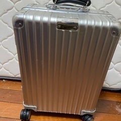 リモアスーツケース