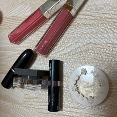 化粧品 （RMK/visee/THREE/MAC/NYX）