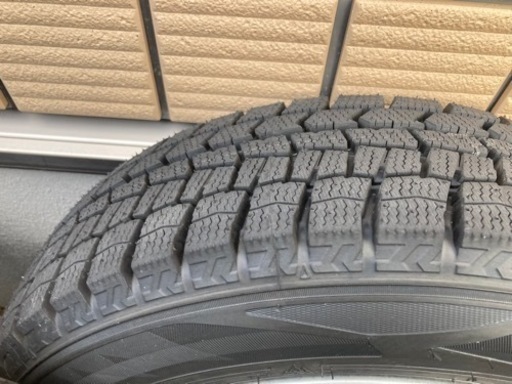 注文 DUNLOP スタッドレスタイヤ4本セット 155/70R13 750 