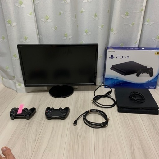 取引中　プレステ4(箱付き)➕モニター(ASUS VE248HR)