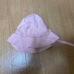 【子ども用品】ピンクの帽子　12〜18ヶ月