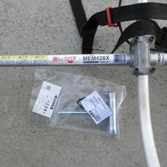 マキタ エンジン式刈払機MEM４２８ エンジン始動性良 刈刃新品 マキタ エンジン式刈払機MEM428 エンジン始動性良 刈刃新品