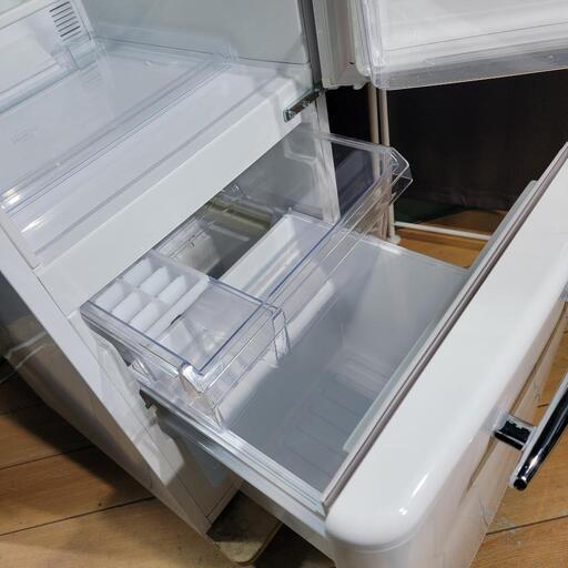 3050‼️設置まで無料‼️定価59,800円❣️レトロデザイン冷蔵庫✨高年式 