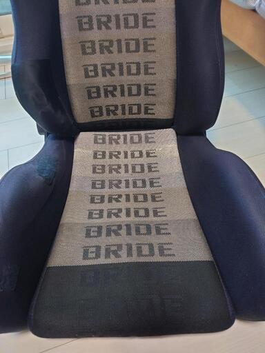 BRIDE　ブリット　ブリックス　セミバケットシート　グラデーションロゴ
