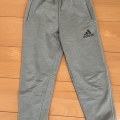 adidas キッズ　スポーツウェア　ズボン　ジャージ