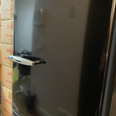 【3/18土曜日引取限定】中村区　お洒落なブラック冷蔵庫