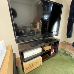 ブルーレイ視聴可能&画面の向きを変えられるテレビ