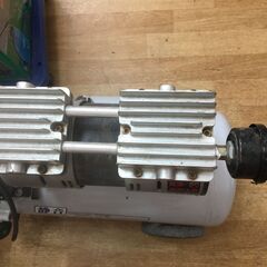 アースマン　ACP-150SL　コンプレッサー　タンク容量25ℓ　静音オイルレス　中古品　【ハンズクラフト宜野湾店】