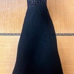 黒ロングドレス