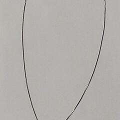 スリーポイント❪ダイヤモンド❫ペンダントトップ チェーン付き