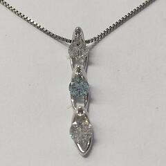 スリーポイント❪ダイヤモンド❫ペンダントトップ チェーン付き