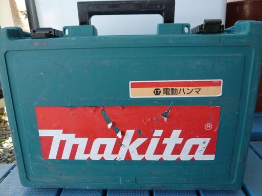 マキタ　電動ハンマ　HM0830　中古品　動作確認済み　ブルポイント2本付き