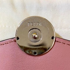 新品　FENDI  長財布