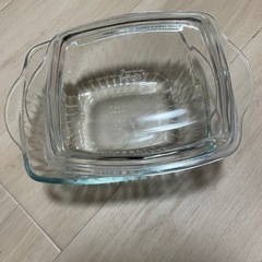 パイレックス　ガラス容器　0円