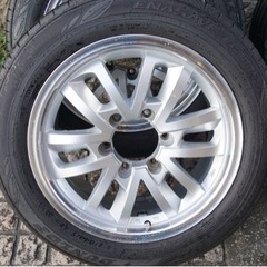 17インチ  ハイエース、NV350  タイヤホイール 、バリ溝