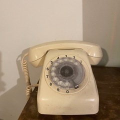 白電話