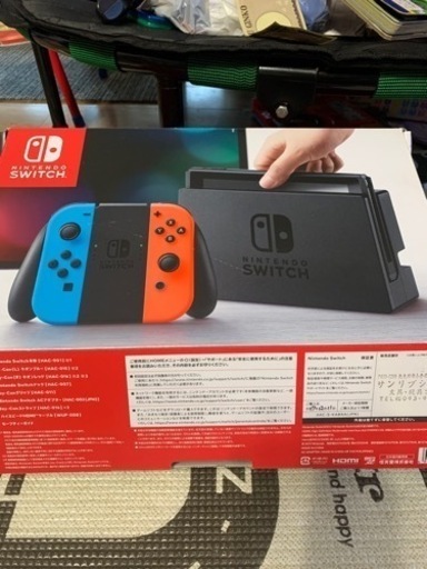 任天堂Switch 本体（美品〕