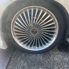 15インチアルミホイール　タイヤ溝あり