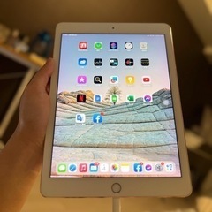 iPad Pro 9.7インチWi-Fi+Cellular32GBSIMフリー