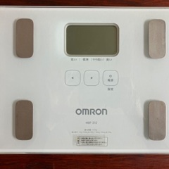 OMRON 体重計