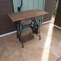 足踏みミシンテーブル　singer