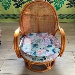 籐の椅子　回転式
