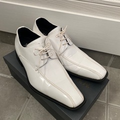 結婚式に❤️白い靴