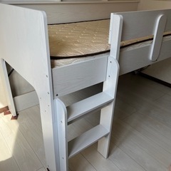 木製ロフトベッド（ミディアム）
