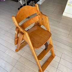 【ネット決済】ベビーチア ハイチア 赤ちゃん椅子 カトージ 木製 中古
