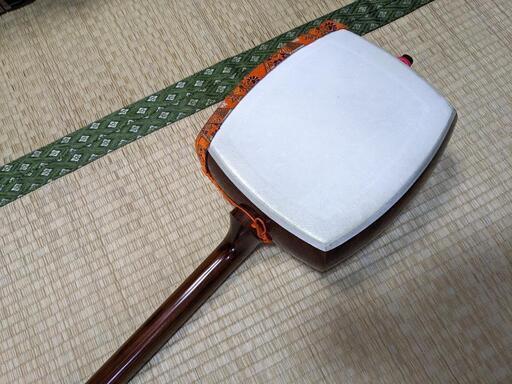 紫檀の地唄三味線 希少】地唄三味線 三味線 中棹 紫檀 丸打胴 天然糸巻き