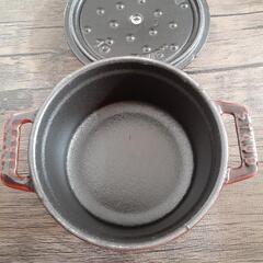 【取引終了】フランス製　staub　ラウンドミニココット　3個まとめて