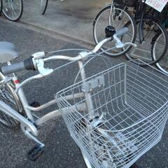 中古自転車３７７９　前後タイヤ新品！　２７インチ　３段ギヤ　ダイナモライト 中古自転車3779 前後タイヤ新品！ 27インチ 3段ギヤ ダイナモライト