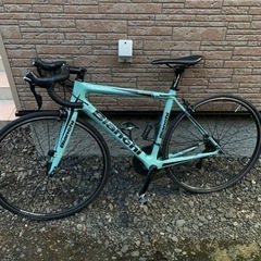 ロードバイク　Bianchi INTREPIDA