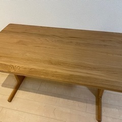 無印良品　木製　リビングダイニング　テーブル　幅１３０ｃｍ