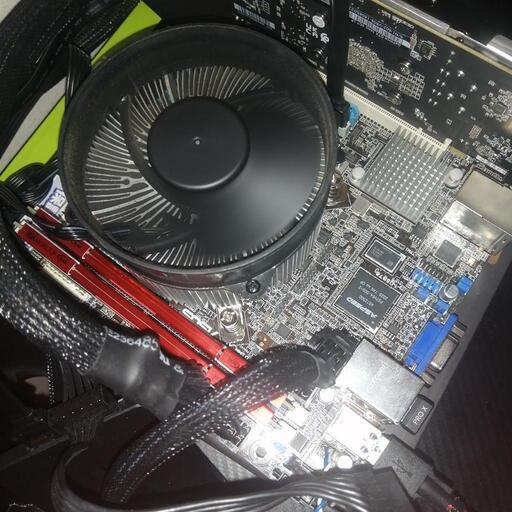 サーバーPCXeon E-2224，対応マザーP11C-I