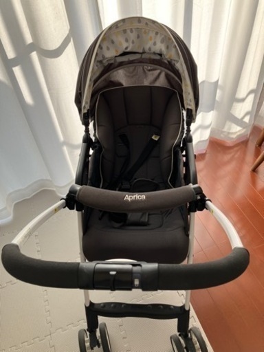 Aprica カルーンエアーAB 軽量3.9kg両対面ベビーカー