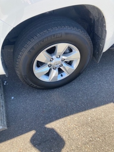 150系後期プラド純正タイヤホイール ナット付き