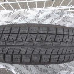 急募最終値下今週末まで、げスタッドレスタイヤとアルミホイル4本バリ山美品使用1と月