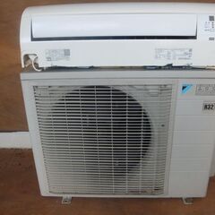 ダイキンエアコン5.6K 18畳用 2018年 200V 室内機洗浄済